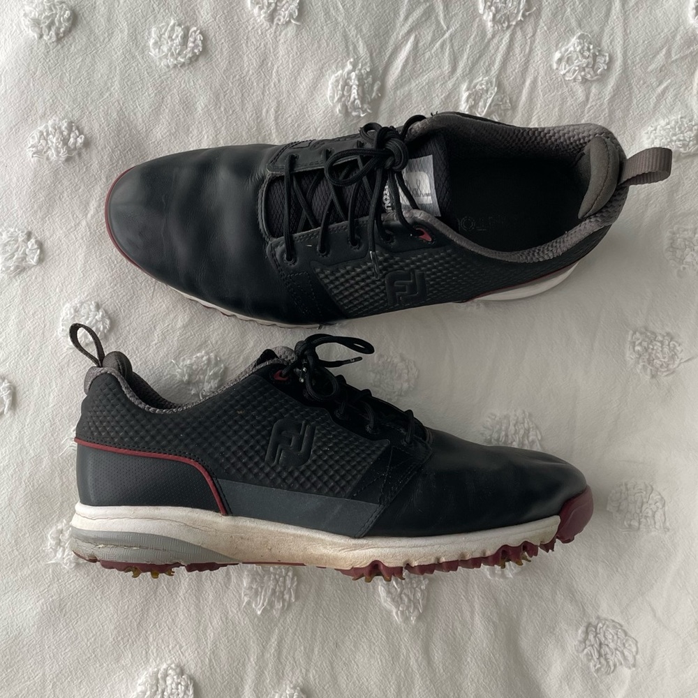Footjoy golf shoes